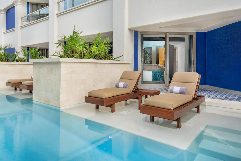 Swim Up Pool Balcony