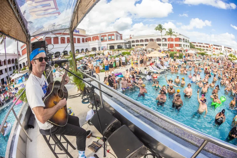 ctts2024-hacienda-pool2